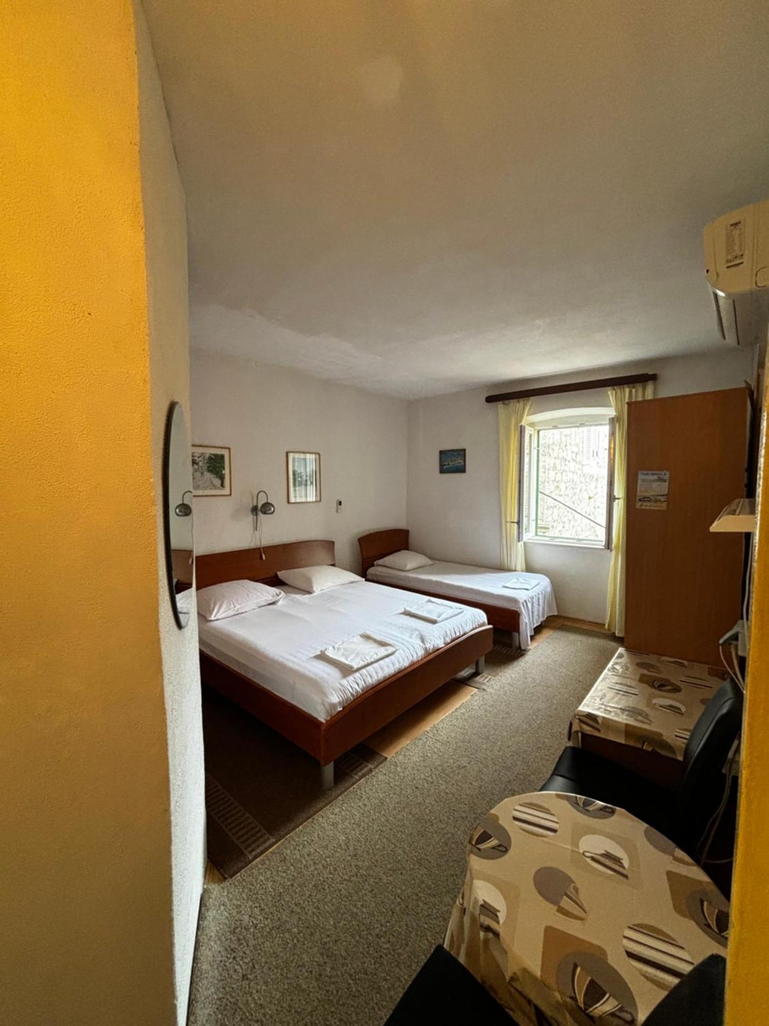 קורצולה Accommodation Old Town Vitaic מראה חיצוני תמונה